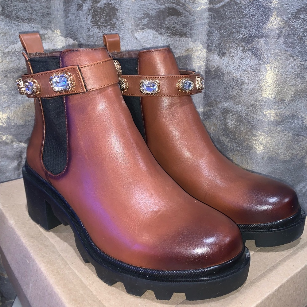 Steve Madden Amulet Embellished Lug Sole Booties Size 9.5